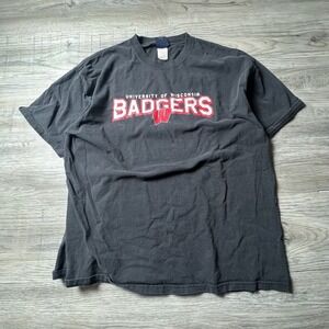 AS Sports T-Shirt Mens XL Black University of Wisconsin Badgers Graphic Tee NCAA